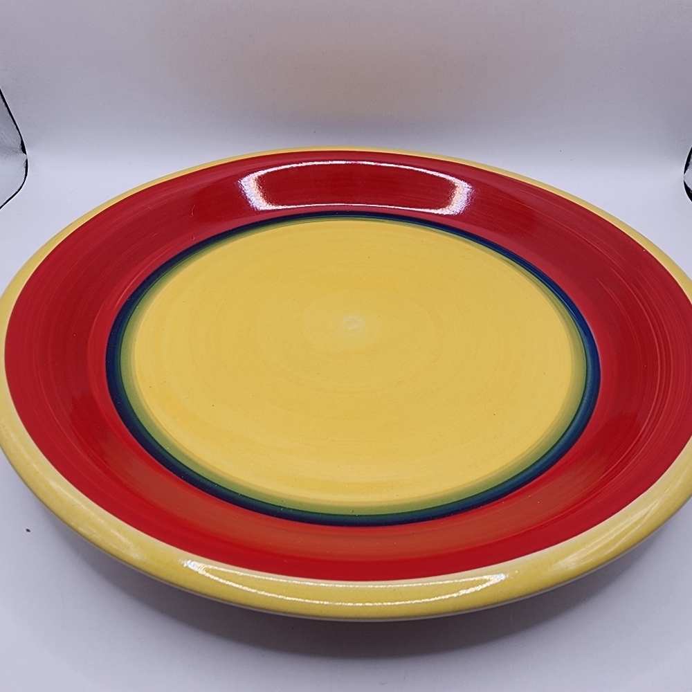 Nice! 1 Royal Norfolk Mambo Dinner Plate Stoneware Red Yellow Center 10.5"